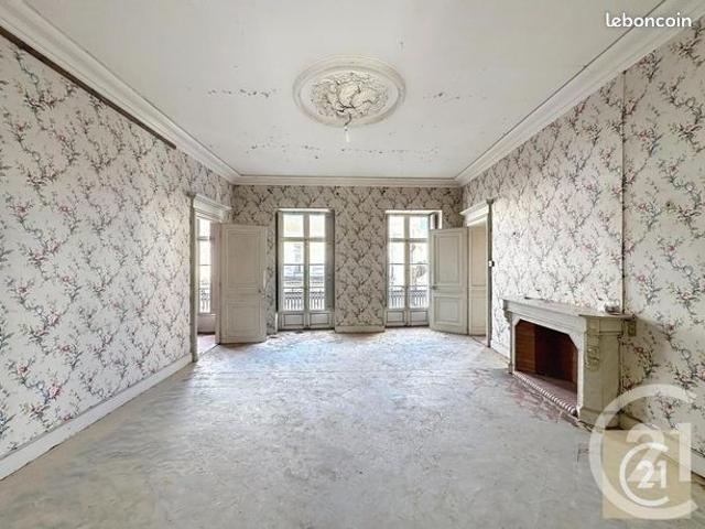 Appartement 13 pièces 314 m²