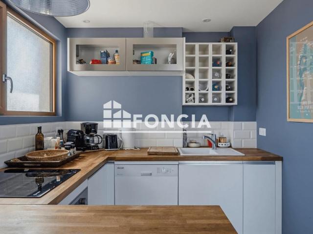 Appartement 13 pièces 60 m²