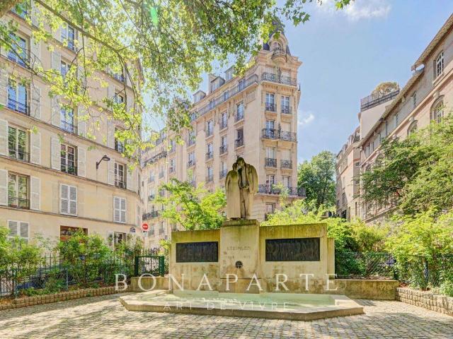Appartement 100 m2 Paris 18ème