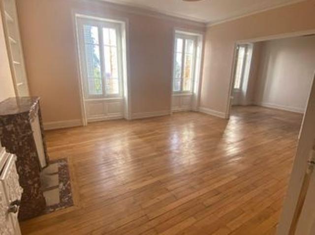 Appartement 100 m² Mauriac