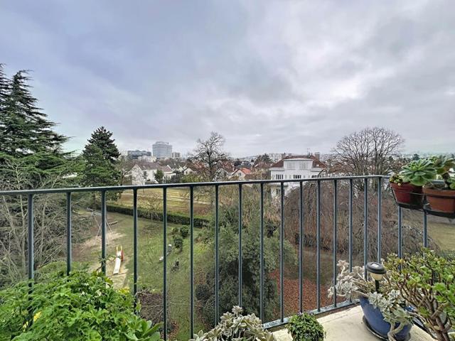 Appartement 103 m2 5 pièces