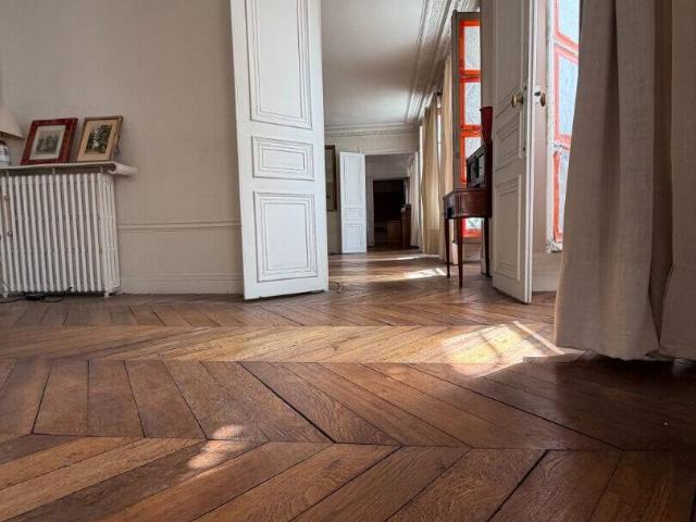 Appartement 103 m2 Paris 3ème