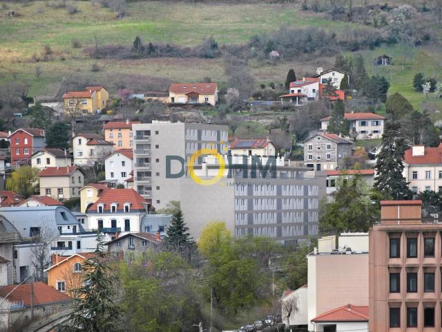APPARTEMENT 104M2 AVEC TERRASSE, BALCON, GARAGE ET CAVE