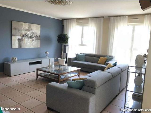 Appartement 105 m² Montigny Le Bretonneux