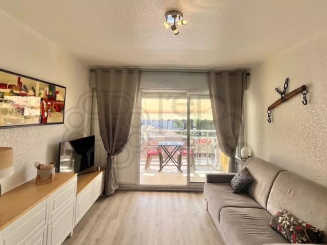 Appartement 10 métres de la plage et des commerces