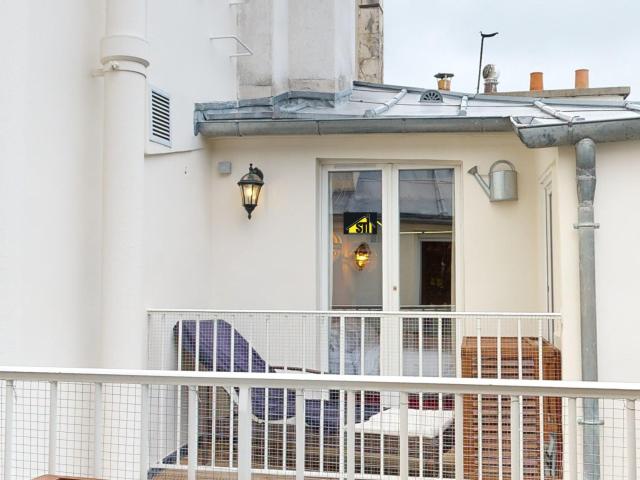 Appartement 10 pièces 127 m²