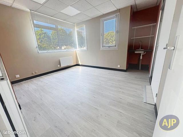Appartement 10 pièces 130 m²