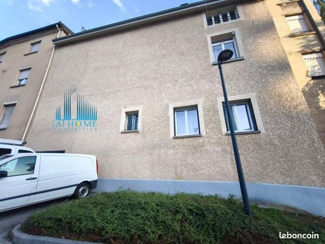 Appartement 10 pièces 176 m²