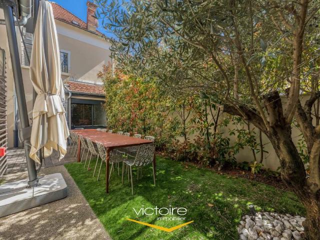 Appartement 10 pièces 228 m²