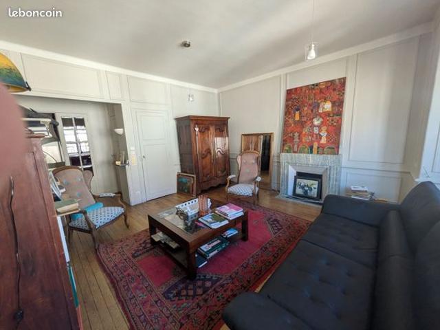 Appartement 10 pièces 198 m²