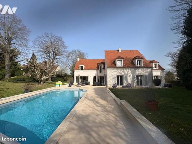Maison 10 pièces 412 m²