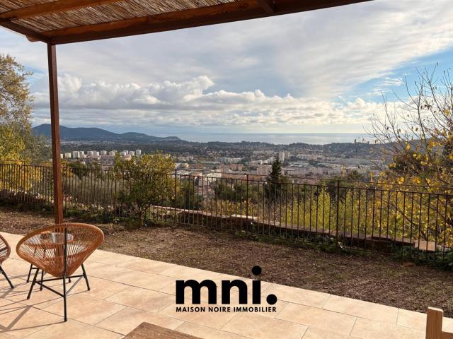 Appartement + 1150m2 de jardin vue mer Toulon 66m² Toulon