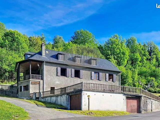 Maison 11 pièces 153 m²