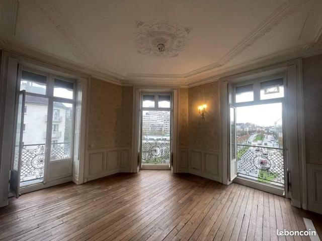Appartement 11 pièces 234 m²