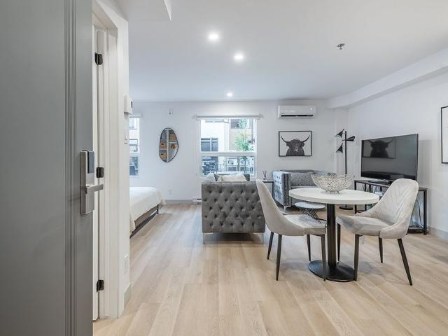 Appartement 121 490 Av. Lake
