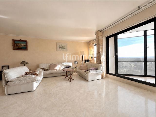 Appartement 126m2 avec 3 balcons vue sur lac
