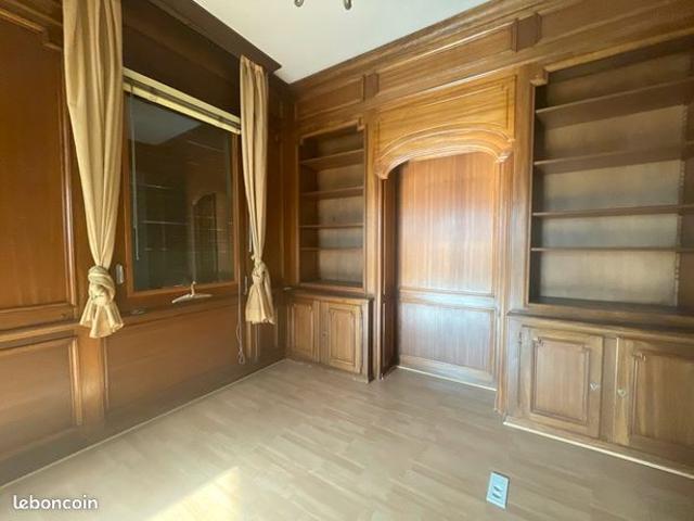 Appartement 12 pièces 143 m²