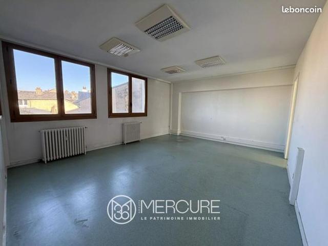 Appartement 12 pièces 181 m²