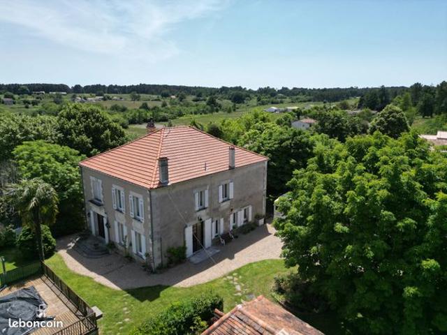 Appartement 12 pièces 278 m²