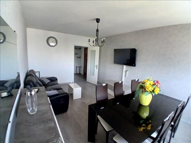 Appartement 12ème étage 66,49 m2 3 pièces Meublé