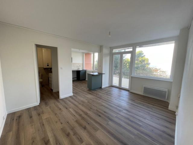 Appartement 13009 Le bien en vidéo