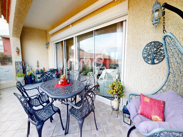 Appartement 130 m2 vue mer à 5 min à pieds de la plage Te