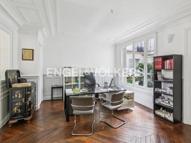 Appartement 131 m2 6 pièces