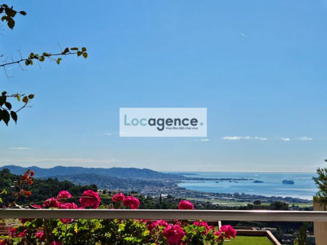 Appartement 132 m2 vue mer dans domaine gardé avec piscine