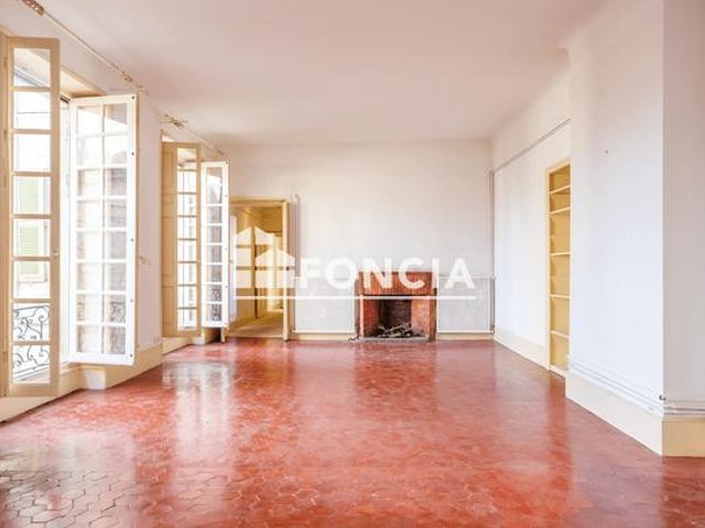 Appartement 138 m² – Centre historique d’Avignon