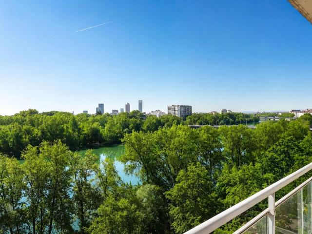 Appartement 142 m² 3 Ch. Quai du Rhone avec Vue panoramique