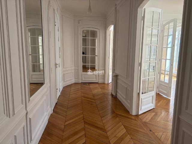 Appartement 144 m2 Paris 7ème