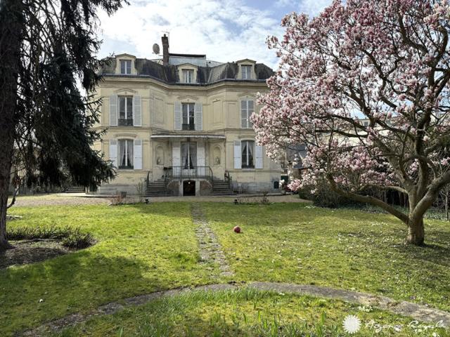 Appartement 153 m2 5 pièces