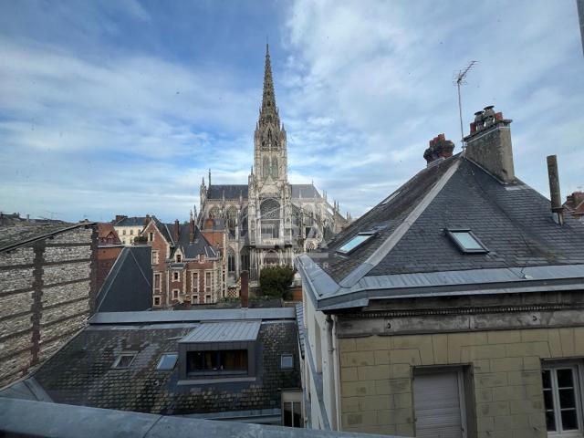 Appartement 15 pièces 140 m²