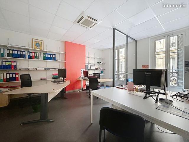 Appartement 15 pièces 327 m²