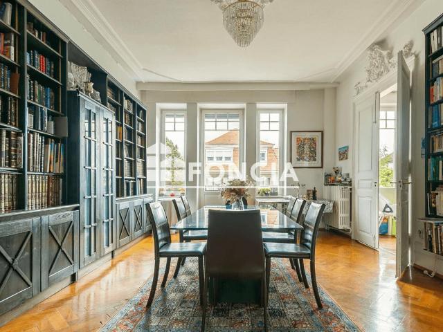 Appartement 15 pièces 468 m²