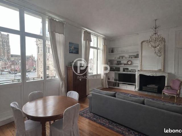 Appartement 16 pièces 275 m²