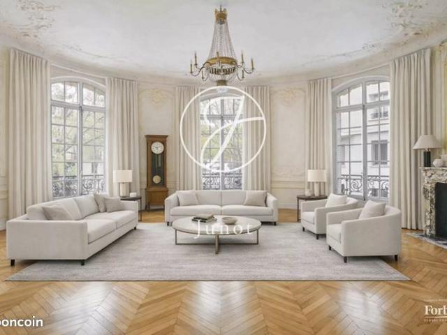 Appartement 18 pièces 453 m²