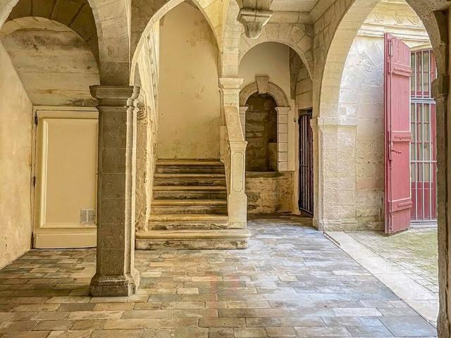 Appartement 193 m2 Uzès
