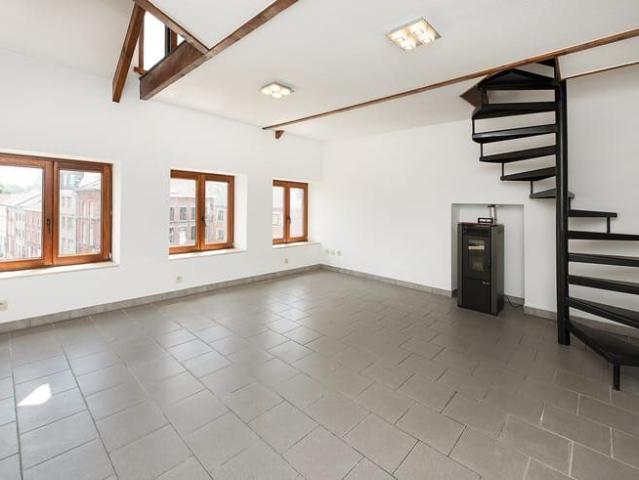 APPARTEMENT 1 CHAMBRE 650 € + 50 € provision charges
