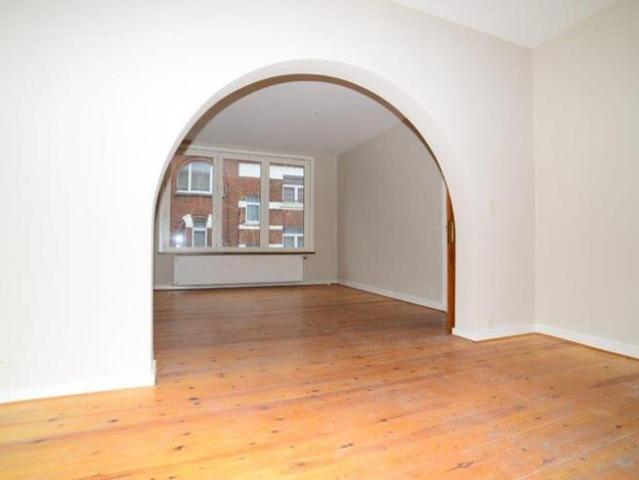 Appartement 1 chambre 75 m2 Jette avec balcon