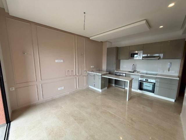 Appartement 1 chambre à vendre à Route Amizmiz piscine collective
