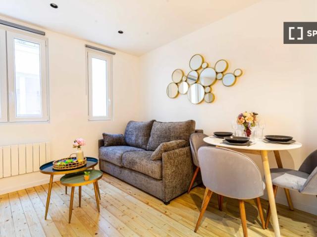 Appartement 1 chambre à louer à La Fourche Guy Môquet, Paris