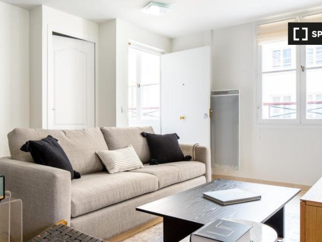 Appartement 1 chambre à louer à 8ème Arrondissement, Paris