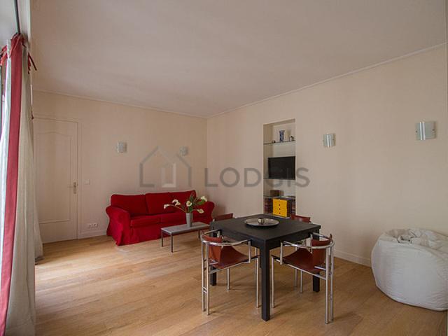 Appartement 1 chambre meublé avec concierge Trocadéro Paris 16°