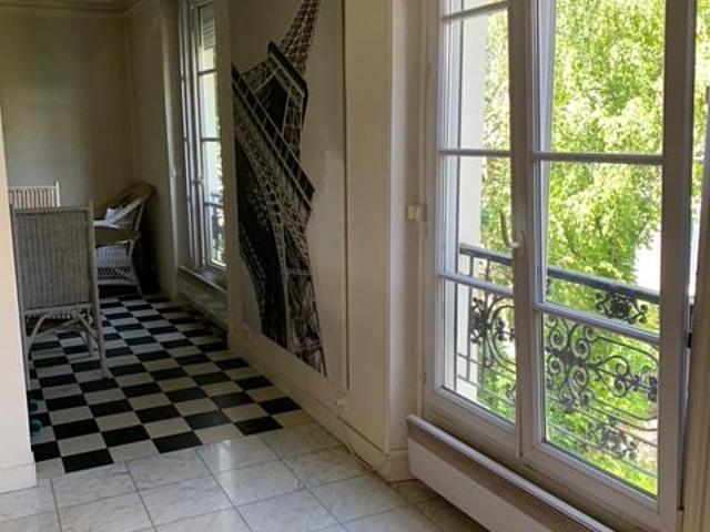 Appartement 1 chambre meublé avec cheminée, concierge et place de parking en option Paris 16°