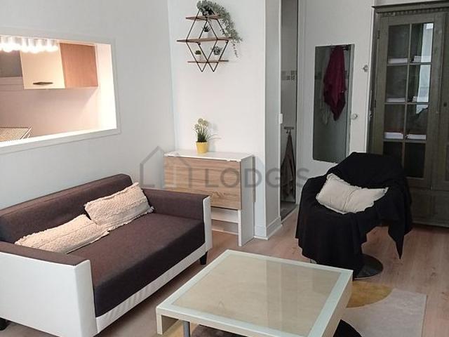 Appartement 1 chambre meublé avec cheminée Canal Saint Martin Paris 10°