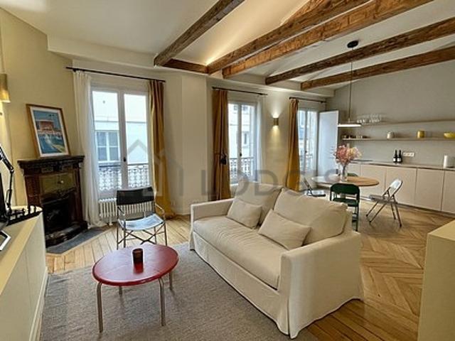 Appartement 1 chambre meublé avec cheminée Batignolles Paris 17°