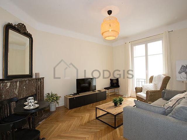 Appartement 1 chambre meublé avec cheminée et cave Montmartre Paris 18°