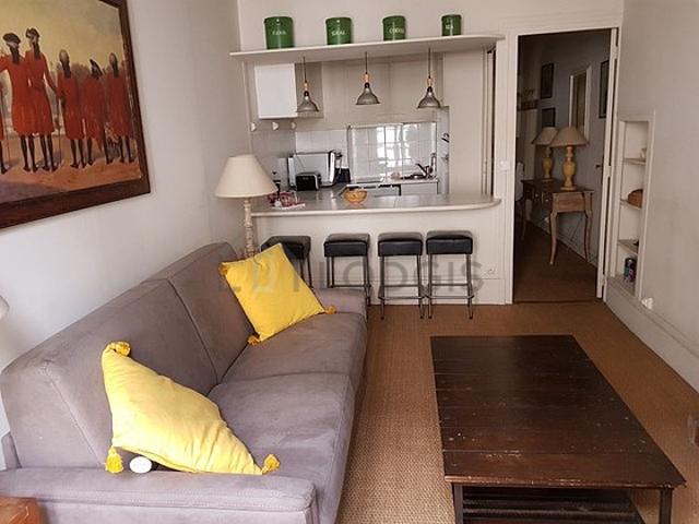Appartement 1 chambre meublé avec cheminée Ile Saint Louis Paris 4°