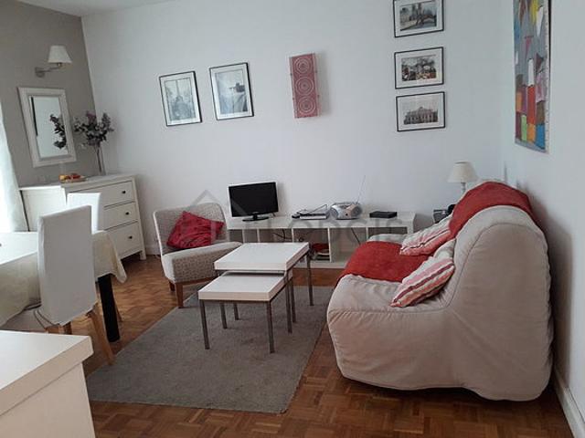 Appartement 1 chambre meublé avec ascenseur Montmartre Paris 18°